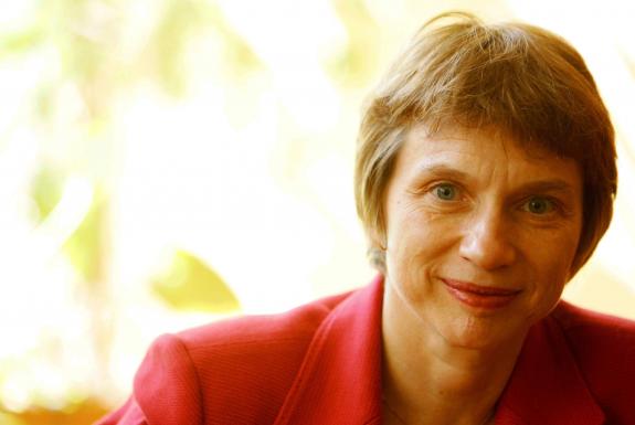 Laurence Parisot, �lue � la pr�sidence du Medef lors du 1er tour de l'assembl�e g�n�rale extraordinaire. | DE MALGLAIVE ETIENNE / GAMMA